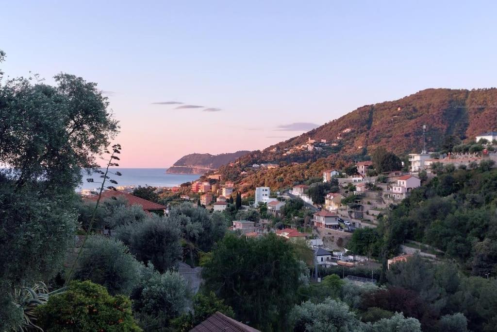 La Casa Di Nonna Lorenna Alassio Exteriör bild